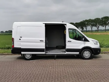 Carrier Van Ford Transit in Antwerpen Belgium